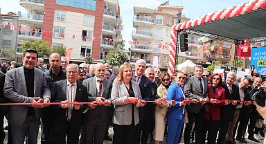 Başkan Atay, Adnan Menderes Kapalı Pazar Yeri'ni hizmete açtı