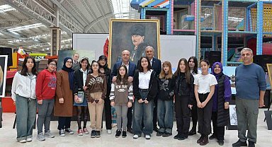 Başkan Bakkalcıoğlu resim ve fotoğraf sergisini gezdi