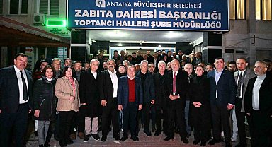 Başkan Böcek: "Hallerimizde yaş sebze ve meyve paketleme tesisleri kuracağız"