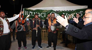 Başkan Büyükkılıç'a Ramazan Etkinliklerinde çalgıcılardan sürpriz beste