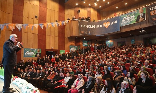 Başkan Çolakbayrakdar, "Geleceğe taşıyacak projelerimizle, Kocasinan'a çağ atlatacağız"