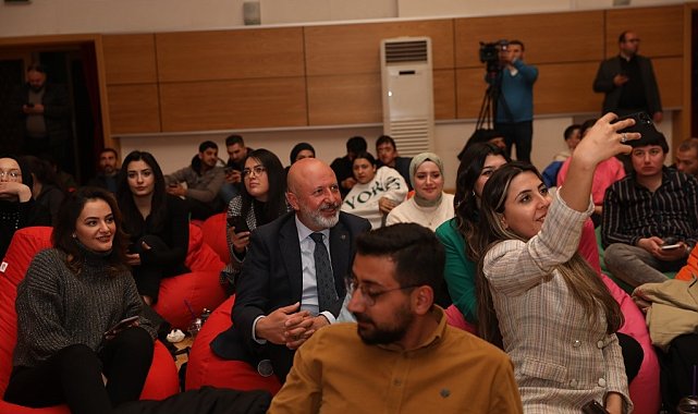 Başkan Çolakbayrakdar: "Gençlerimiz, dünyada ses getirecek çalışmalara imza atacak"