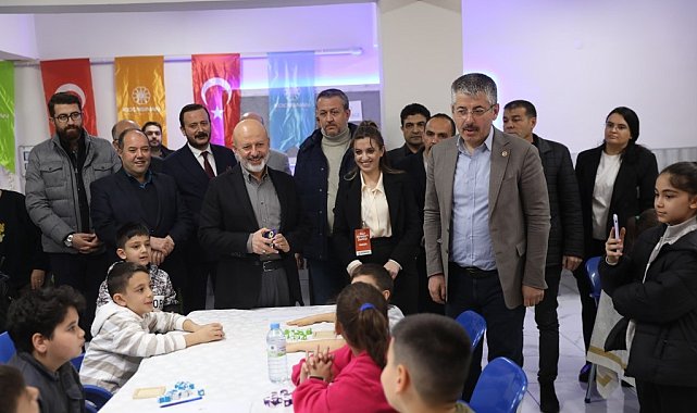 Başkan Çolakbayrakdar, "Hedefimiz, şehrimizde yaşayan herkesin yüzünü gülümsetebilmektir"