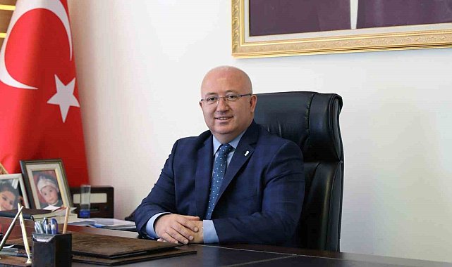 Başkan Gümüş: "İstiklal Marşı'mızın kabulünün yıl dönümü kutlu olsun"