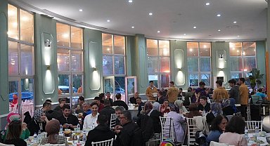Başkan Mustafa Sadık Kaya belediye personeliyle iftarda bir araya geldi