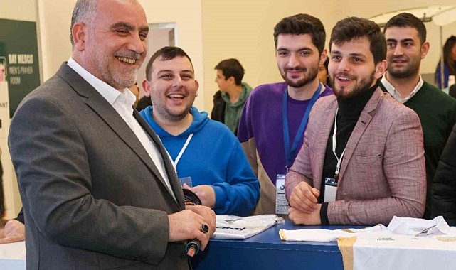 Başkan Sandıkçı: "Bu yıl da üniversiteyi yeni kazanacak olan tüm öğrencilerimize burs desteği vereceğiz"