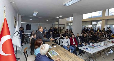 Başkan Seçer, tekstilcilerle bir araya geldi