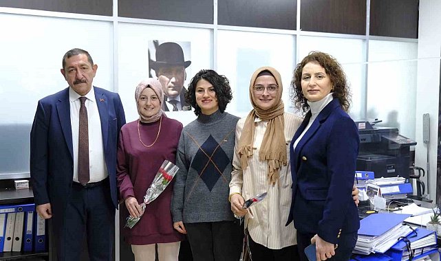 Başkan Vidinlioğlu'ndan belediyenin kadın çalışanlarına 8 Mart kutlaması