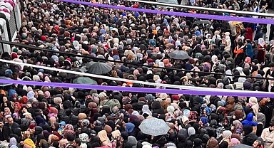 Batman'da çeyiz mağazasında indirim izdihamı