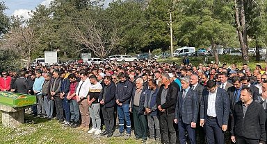 Belediye işçisi gözyaşları içinde toprağa verildi