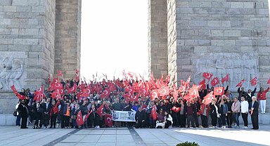 Beşiktaş Belediyesi Çanakkale Zaferi'nin 109'uncu yılına özel gezi düzenledi