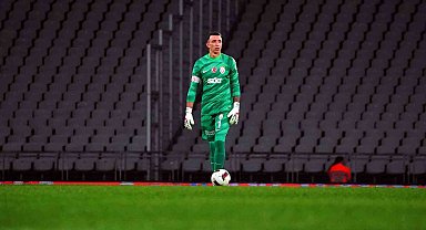 Beşiktaş derbilerinin en deneyimlisi Fernando Muslera