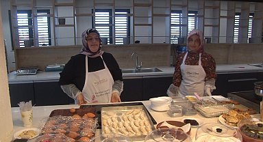 Beykoz'un Erguvanları ürettiklerini satmaya devam ediyor