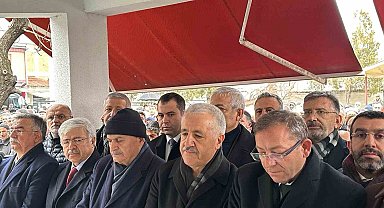 Binali Yıldırım Kars'ta cenaze törenine katıldı