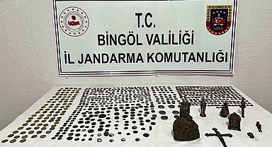 Bingöl'de tarihi eser kaçakçılığı operasyonu: 734 adet tarihi eser ele geçirildi