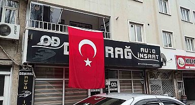 Bingöllü şehidin dede evine Türk bayrağı asıldı