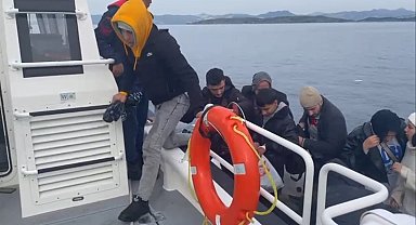 Bodrum'da 100 düzensiz göçmen karaya çıkarıldı
