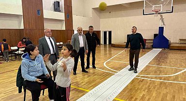 Bolvadin'de öğrenciler yetenek taramasından geçti