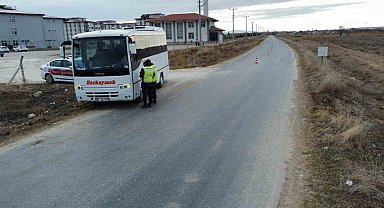 Bolvadin'de okul servisleri denetlendi