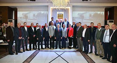 Bozbey: "Başarımızın arkasında esnafın gücü var"