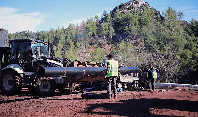 Bozburun içme suyu hattının 14 kilometresi tamamlandı