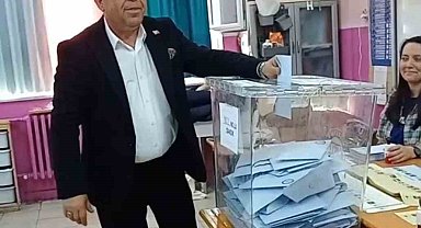 Bozdoğan Belediye Başkan Adayı Özel, oyunu kullandı
