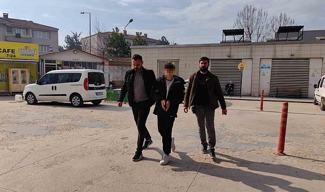 Bursa'da 18 yaşındaki genç, 3.5 milyonluk sazan sarmalı taktiğiyle dolandırdı