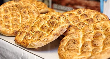 Bursa'da 450 gram 'BESAŞ' pidesi 15 TL