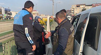 Bursa'da dilenci operasyonu...Polis ve zabıta birer birer topladı