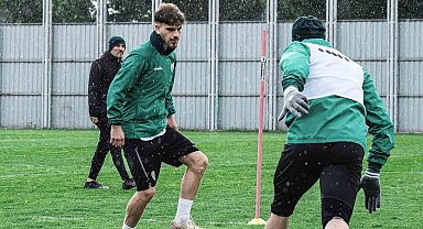 Bursaspor'da çalışmalar sürüyor