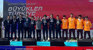 Büyükler Türkiye Kürek Şampiyonası'nda Fenerbahçe'den çifte şampiyonluk