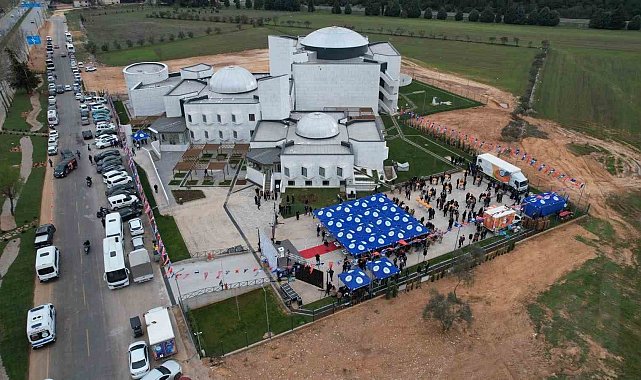 Büyükşehir, Cengiz Bektaş Kent Belleği ve Kültür Merkezi'nin tanıtımını gerçekleştirdi