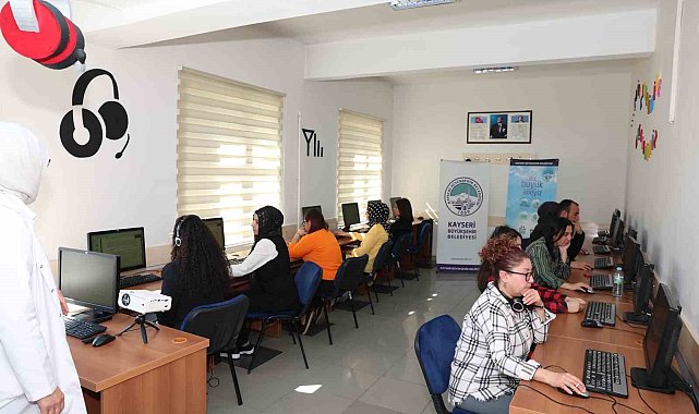 Büyükşehir'den "çağrı merkezi" kursu