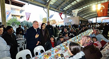 Büyükşehrin iftar bereketi Karşıyaka'ya taşındı