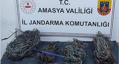 Çaldıkları 52 kilo enerji nakil kablosunu satarken yakalandılar