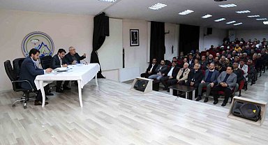 Çameli'nde AK Parti ve MHP sandık görevlileri bilgilendirildi
