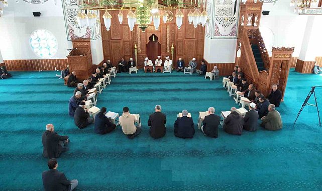 Camilerde mukabele başladı