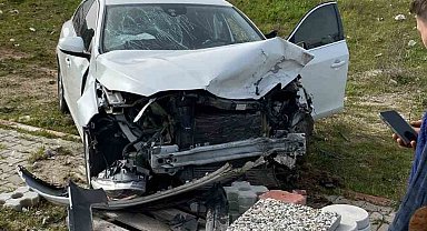 Çanakkale'de trafik kazası: 2 yaralı