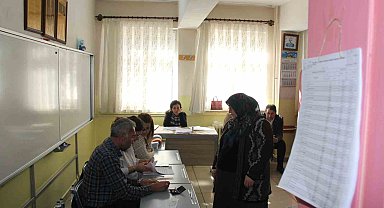 Çankırı'da oy kullanımı devam ediyor