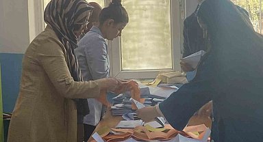 Çankırı'da sandıklar kapandı: Oy sayımı başladı