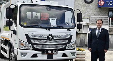 Çevre Bakanlığı'ndan Karesi'ye 2 çöp kamyonu