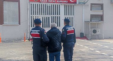 Cezaevi firarisi hırsızlık için geldiği köyde yakalandı