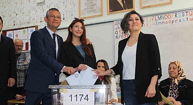 CHP Genel Başkanı Özel oyunu Manisa'da kullandı