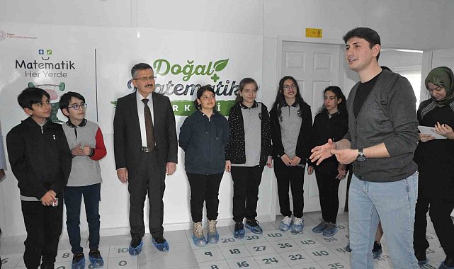 Çocuklar binlerce kişinin bilmediği Pi sayısını oynayarak öğrendiler