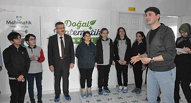 Çocuklar binlerce kişinin bilmediği Pi sayısını oynayarak öğrendiler
