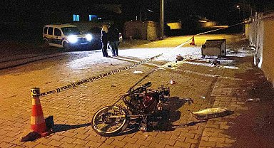 Çöp konteynerine çarpan motosiklet sürücüsü yaşam mücadelesini kaybetti