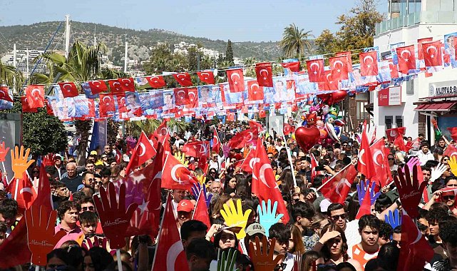 Cumhur İttifakı'nın Büyük Bodrum Mitingi coşkuyla tamamlandı