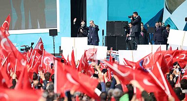 Cumhurbaşkanı Erdoğan, İzmir mitinginde konuştu: "Yüzlerine Atatürk maskesi takıp yan gelip yattılar"