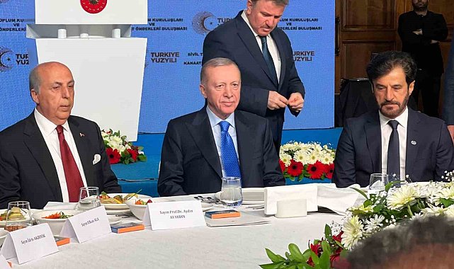 Cumhurbaşkanı Erdoğan: "Büyüme tarafında olumlu tablo devam ediyor"