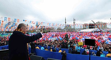 Cumhurbaşkanı Erdoğan: "Kamu bankalarımız emeklilerin komisyon ödemesini 8 bin TL ile 12 bin TL olarak belirledi"